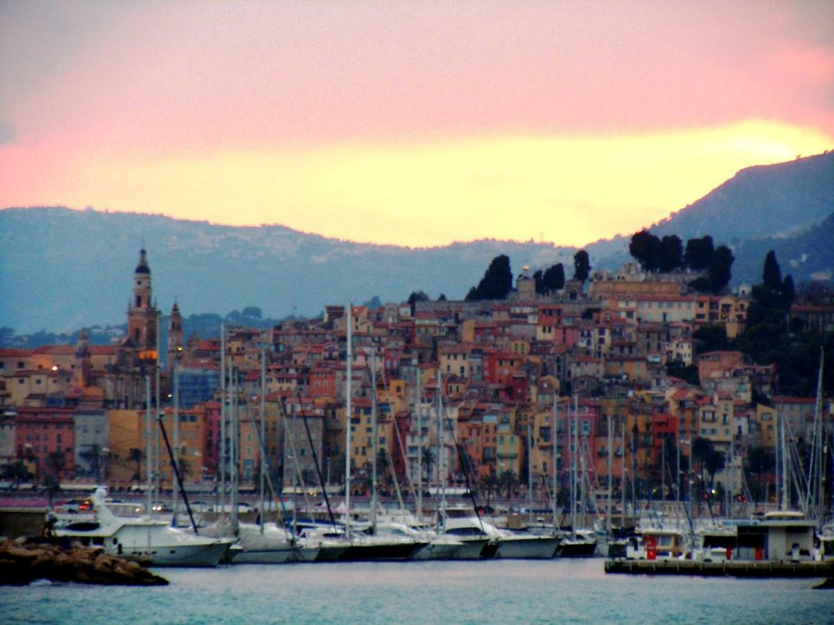 Residence Le Mediterranee Menton Eksteriør billede